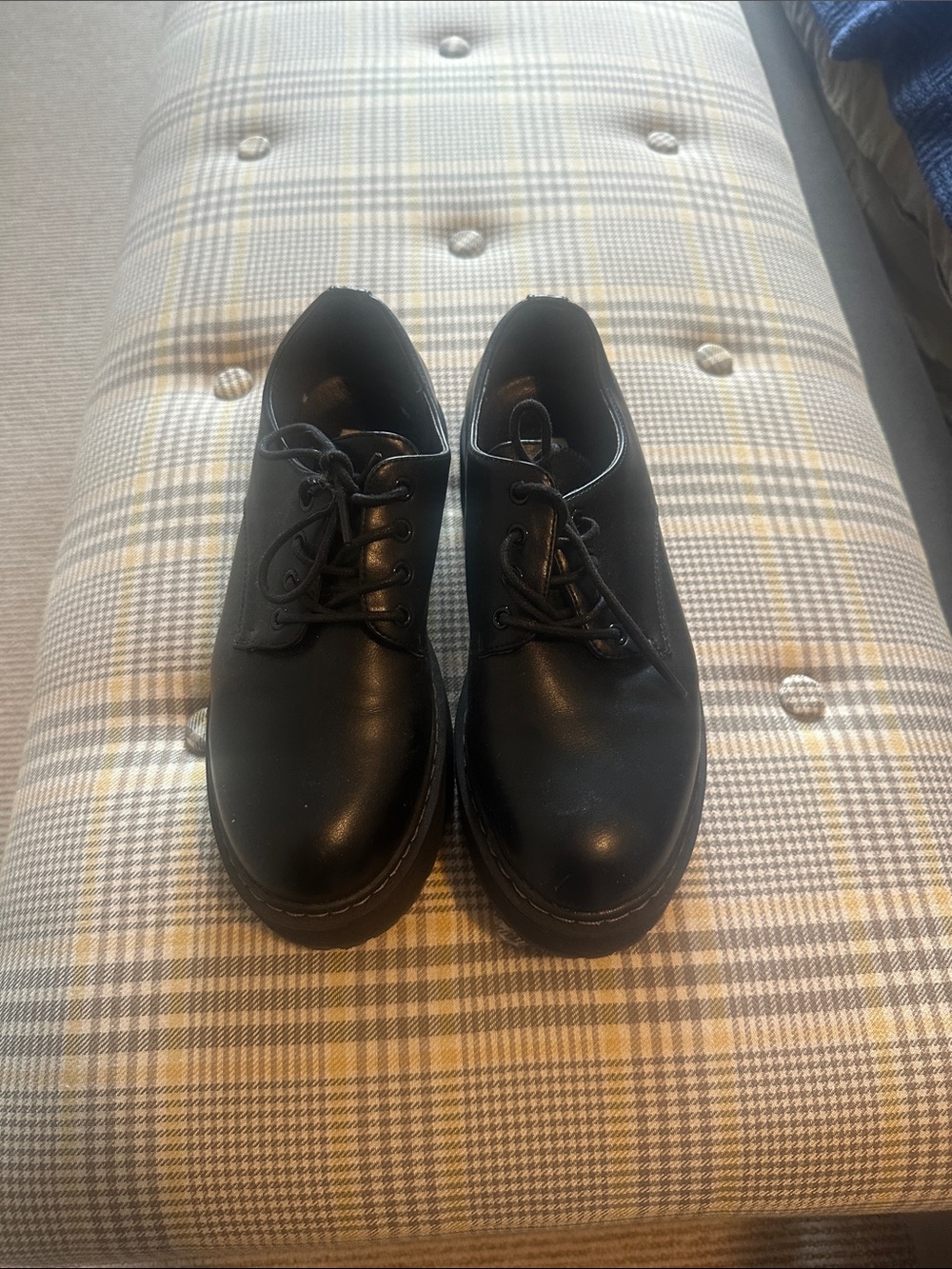 Steve Madden Women's Black Lace-Up Derby Oxfords
